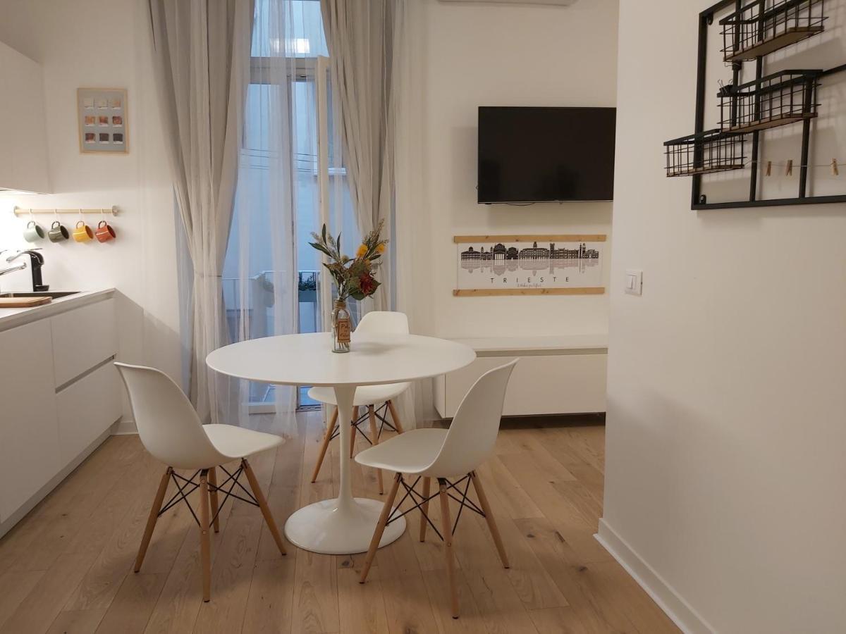 La Casa Di Adele - Your Home In トリエステ エクステリア 写真